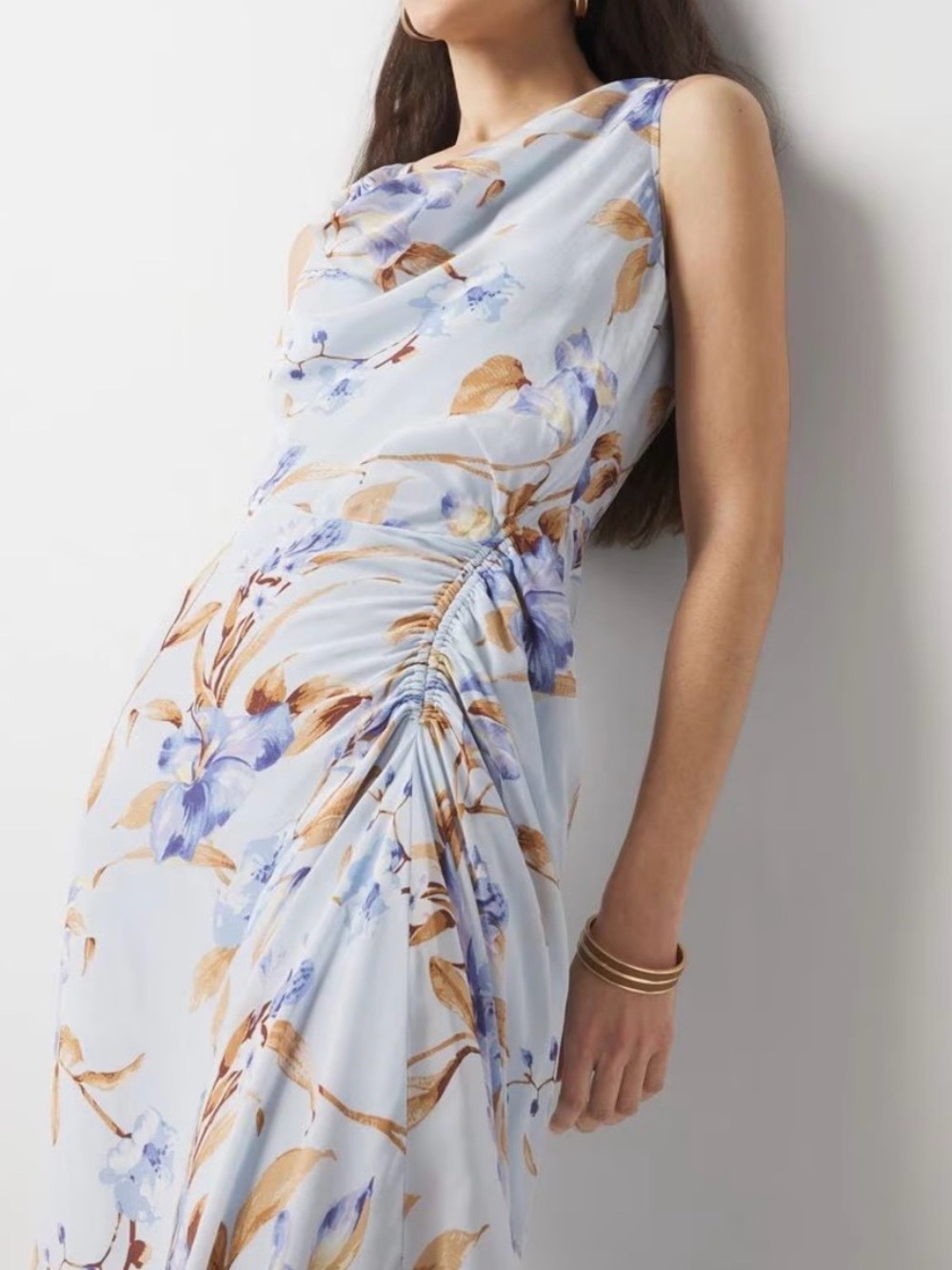 WHBM Cowl Neck Ruched Midi Dress Floral in Light Blue Size 6 - Picture 5 of 17